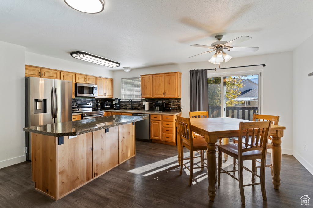 Photo 7 for MLS #2118913 at 668 N 275 East