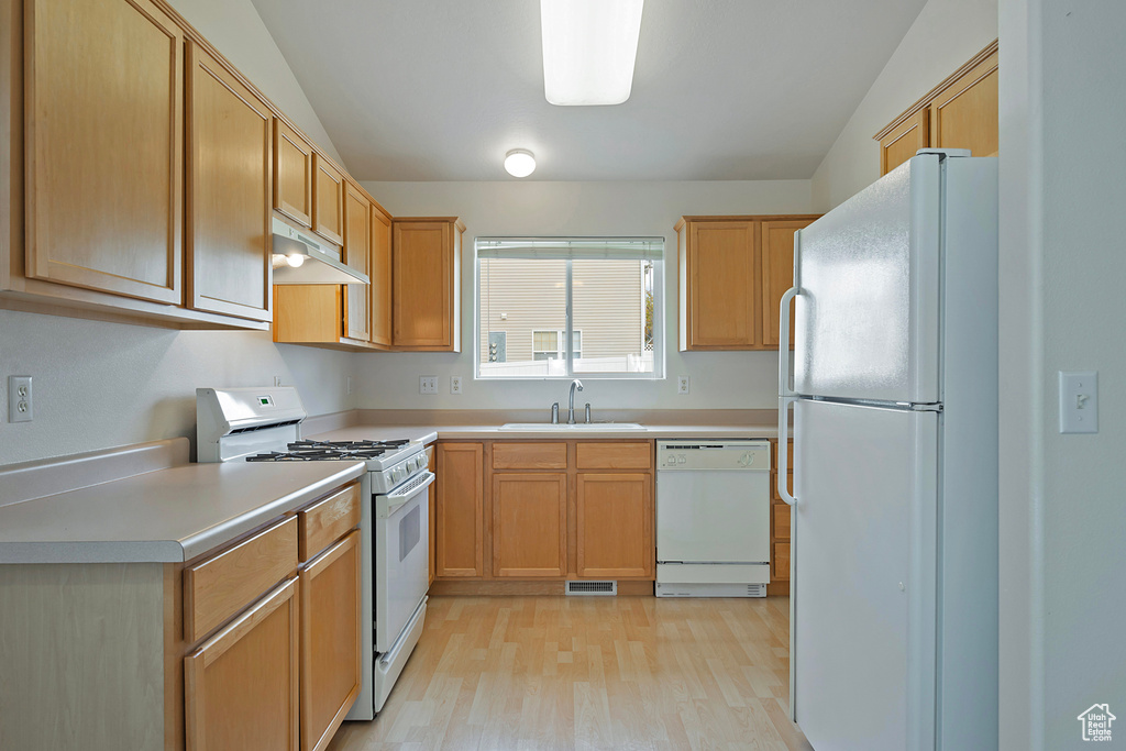 Photo 8 for MLS #2118921 at 1926 N 120 West