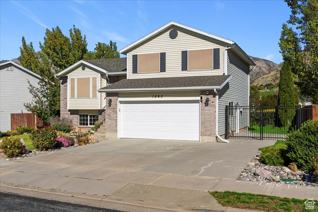 Photo 3 for MLS #2118922 at 1260 N Willard Peak Dr