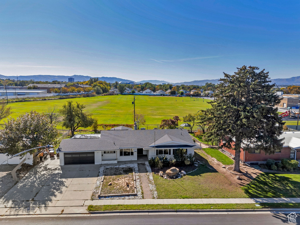 Photo 3 for MLS #2118928 at 59 W Princeton Dr