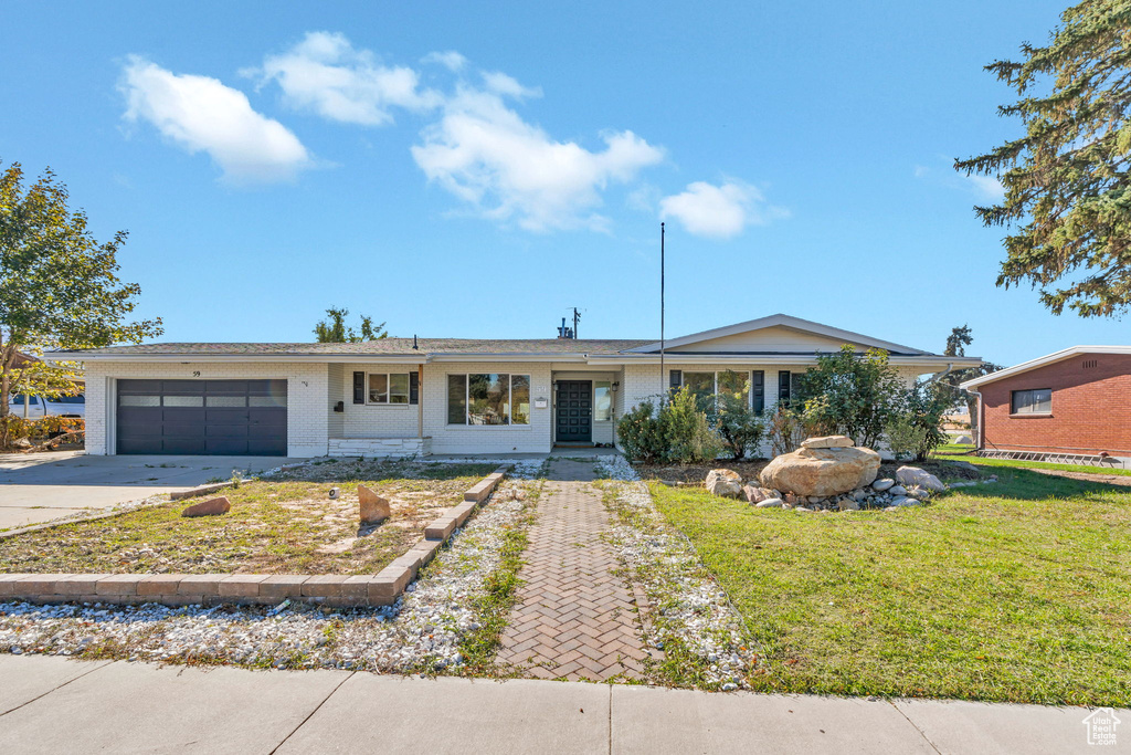 Photo 2 for MLS #2118928 at 59 W Princeton Dr