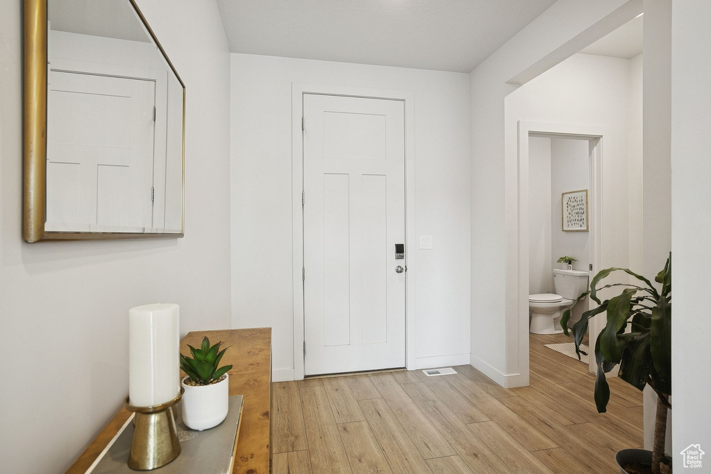 Photo 3 for MLS #2118938 at 313 W Snowberry Dr