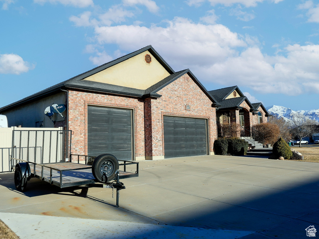 Photo 5 for MLS #2118947 at 417 S 2025 West