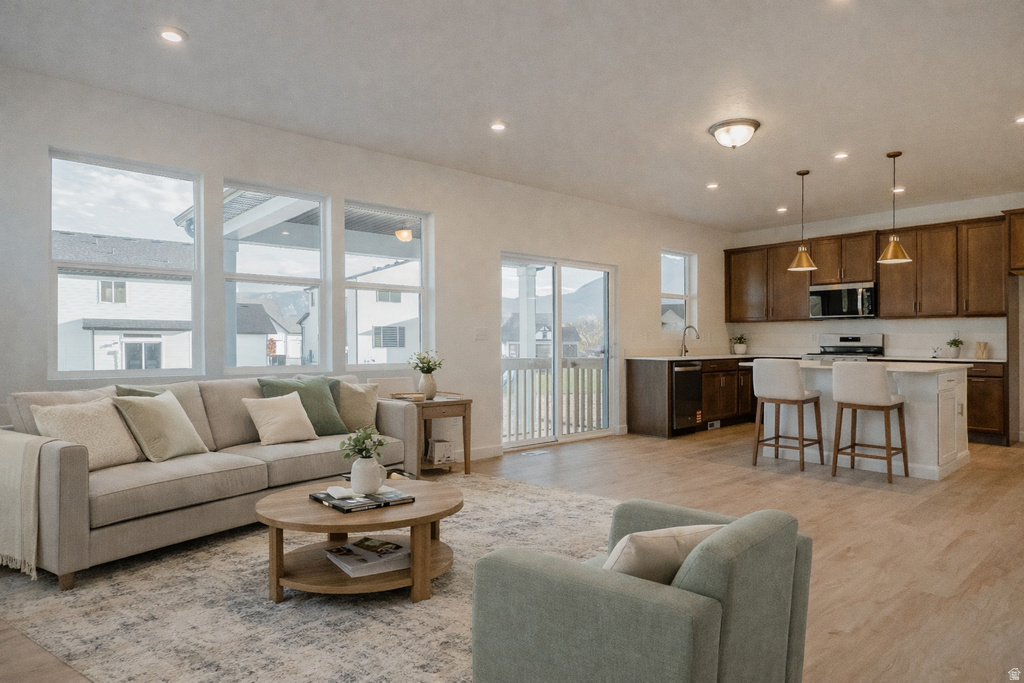 949 W COLUMBIA CT #106 Riverdale, UT 84405