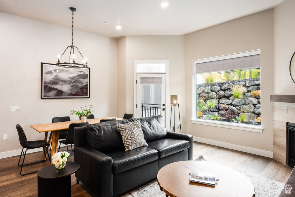Photo 5 for MLS #2118970 at 909 W Peace Tree Trl #306