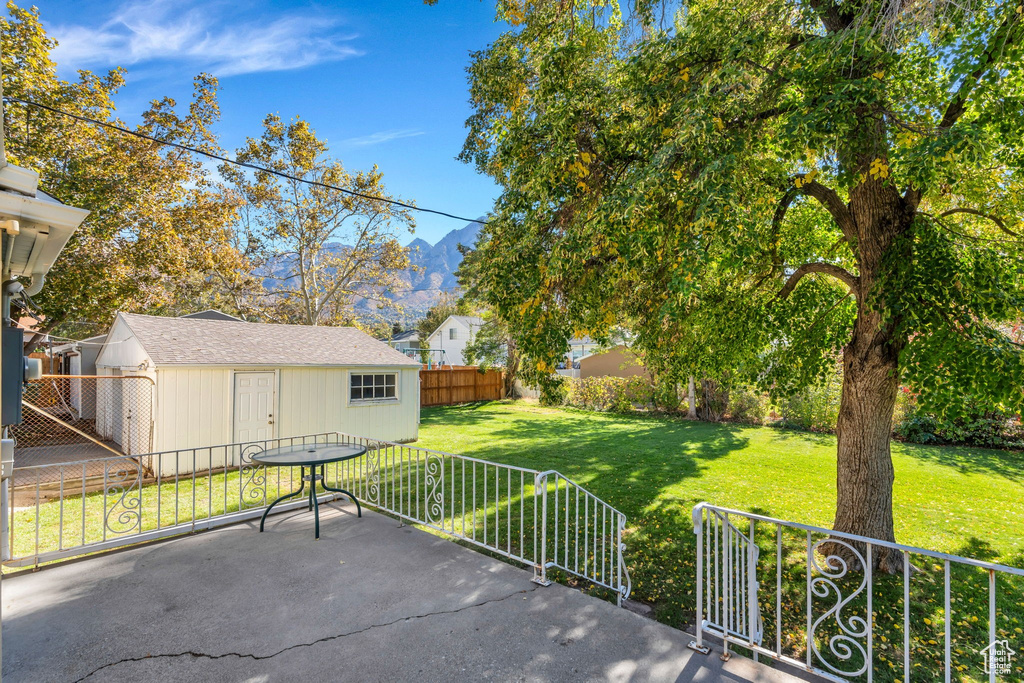 Photo 9 for MLS #2118980 at 3044 E Delsa Dr