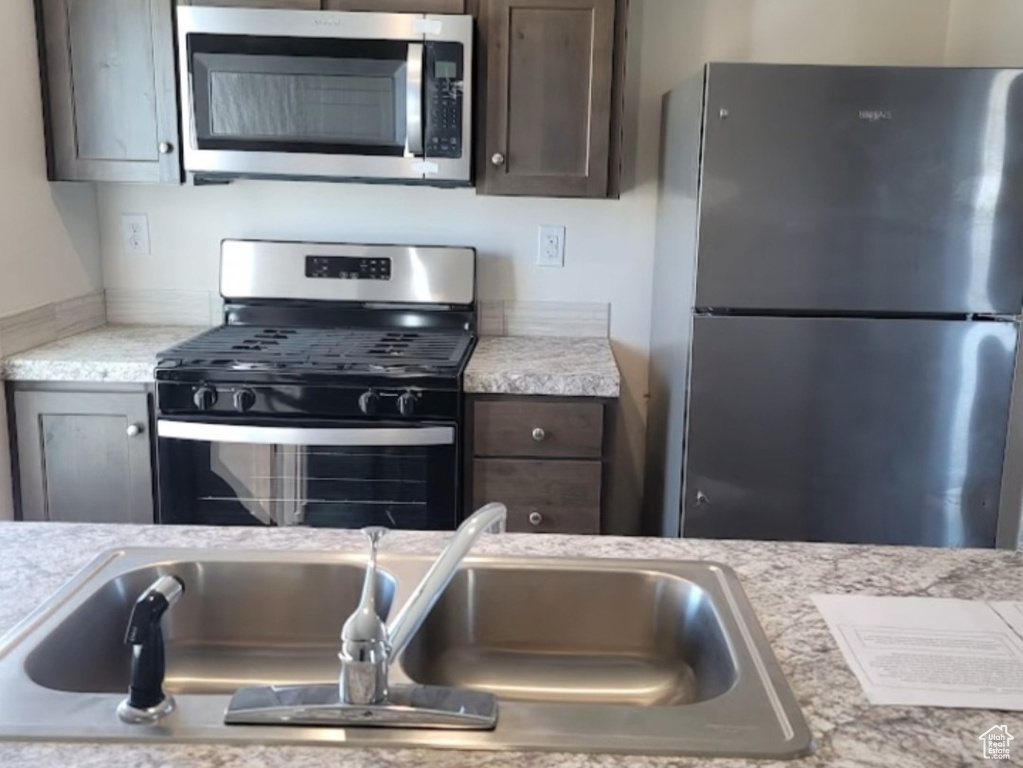 Photo 6 for MLS #2118981 at 6 N Sunrise Dr
