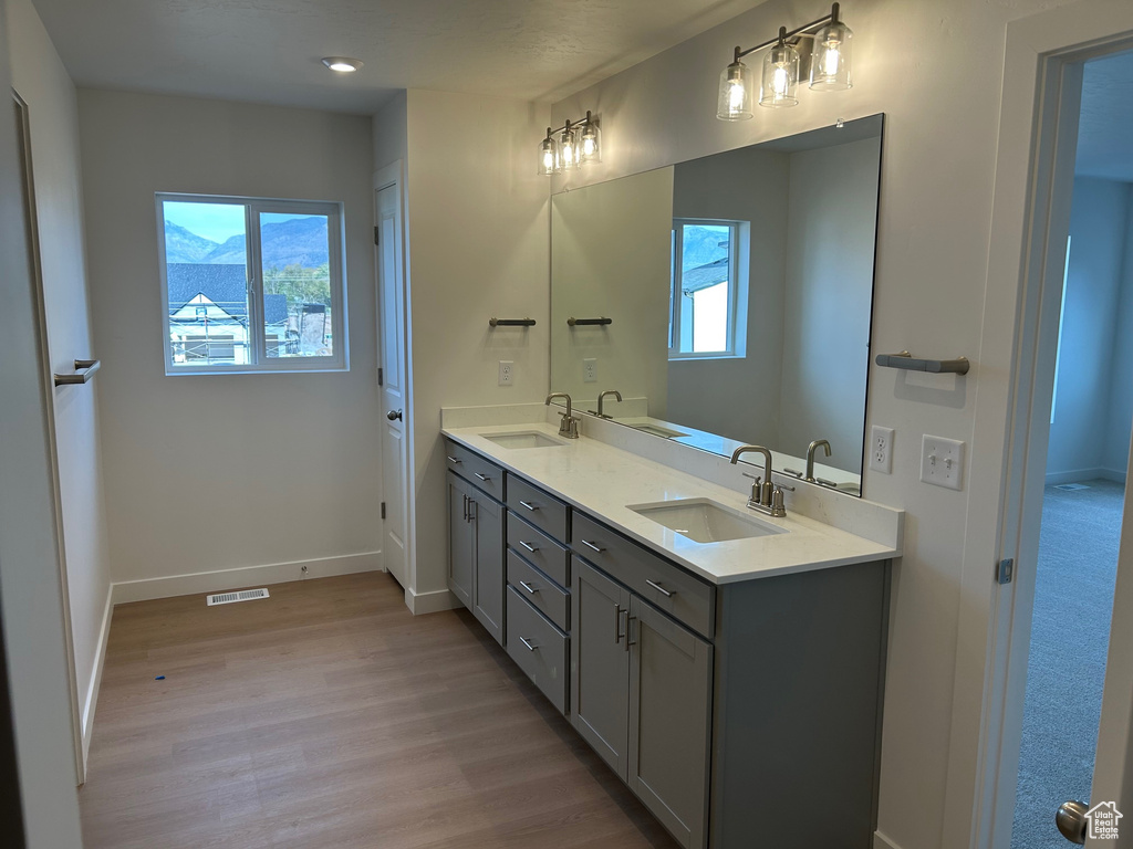 946 W COLUMBIA CT #107 Riverdale, UT 84405