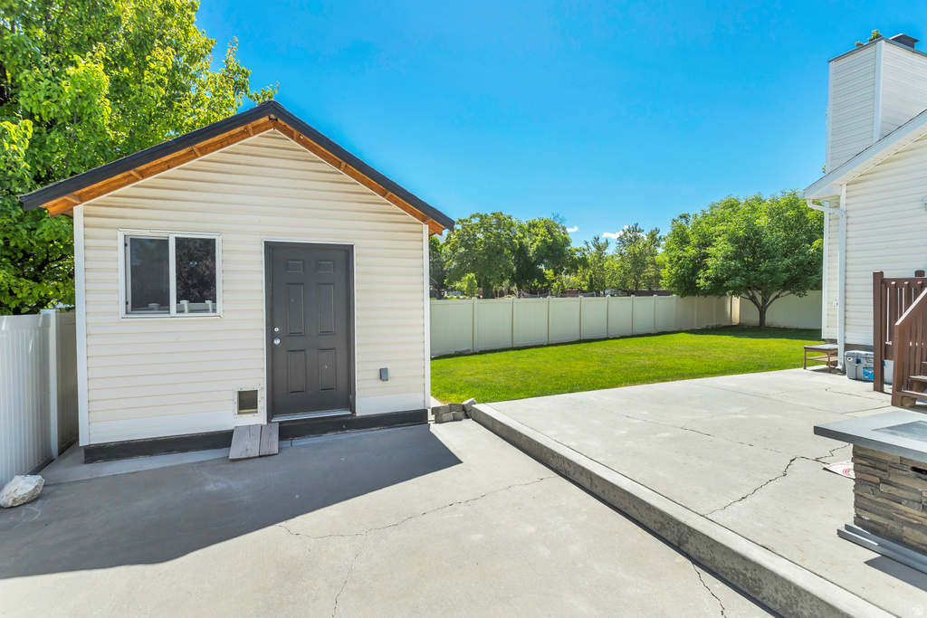 5634 MILLER CIR Stansbury Park, UT 84074