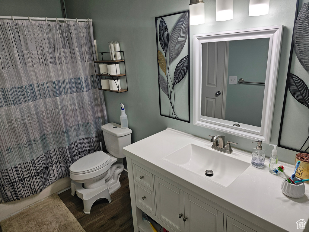 Photo 14 for MLS #2119024 at 844 S Newmark Dr