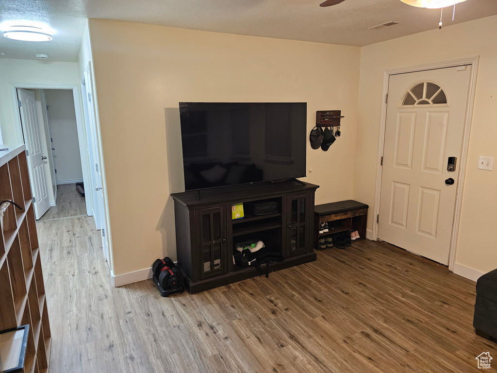 Photo 7 for MLS #2119024 at 844 S Newmark Dr