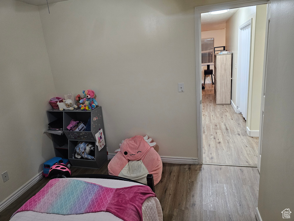 Photo 16 for MLS #2119024 at 844 S Newmark Dr