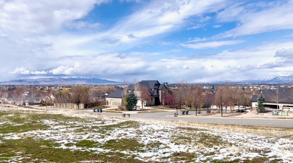 683 W OVERLOOK CIR Mapleton, UT 84664