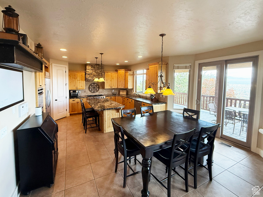 Photo 14 for MLS #2119029 at 1807 Standing Oak Dr