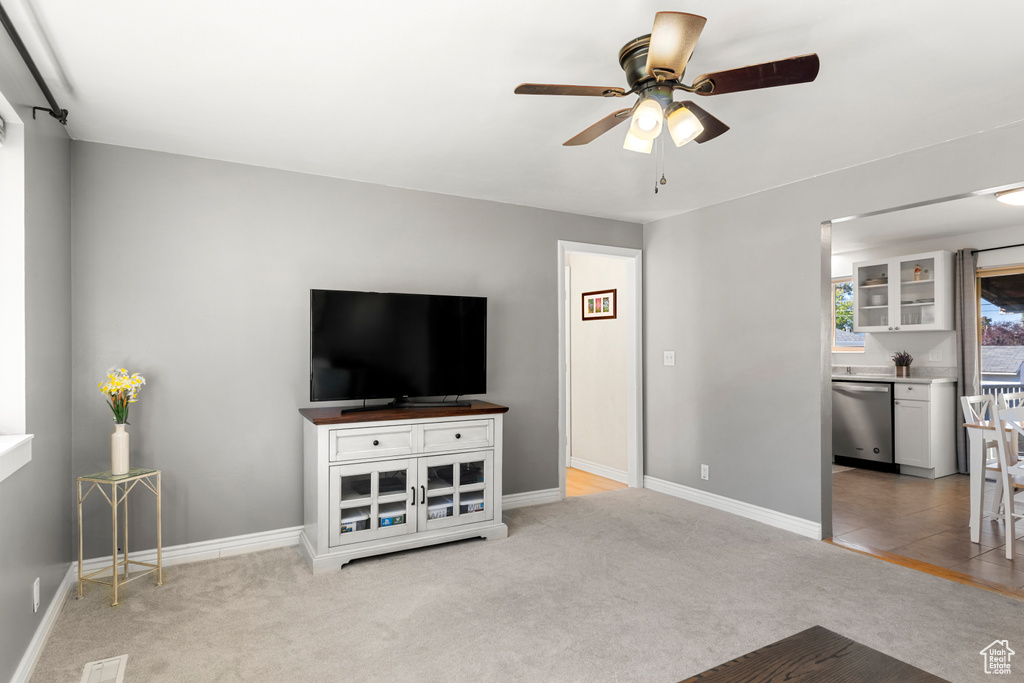 Photo 5 for MLS #2119031 at 467 N 500 West