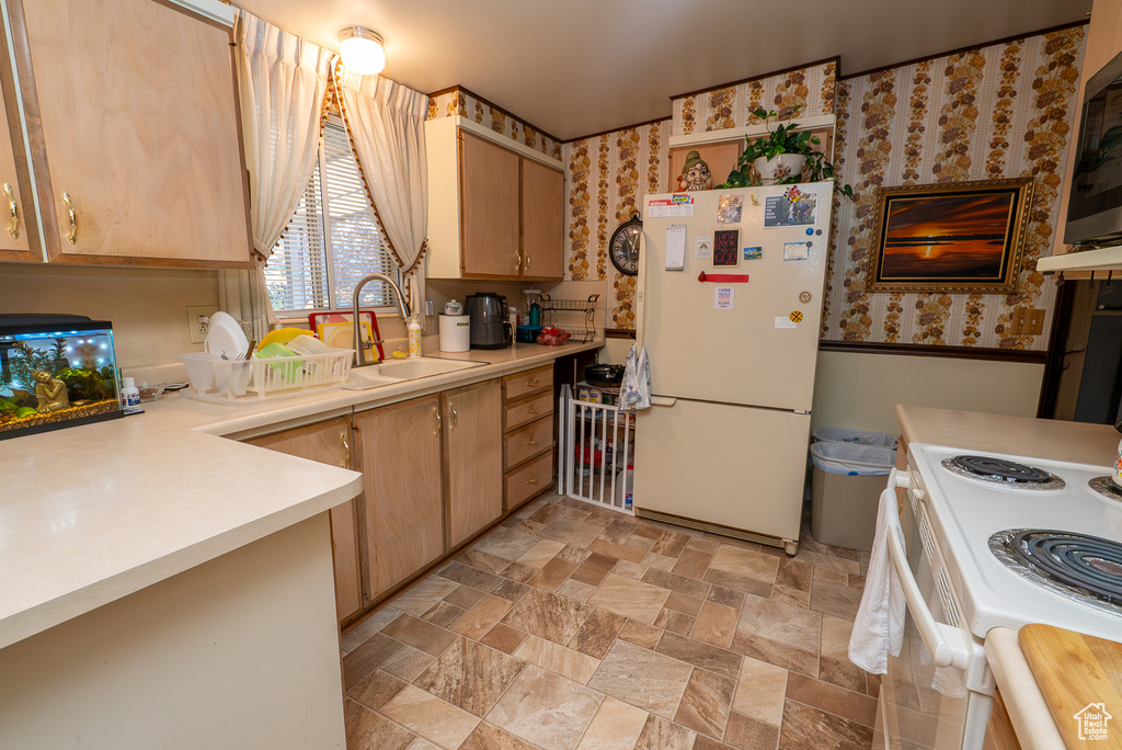 3243 S BROADWAY ST Magna, UT 84044
