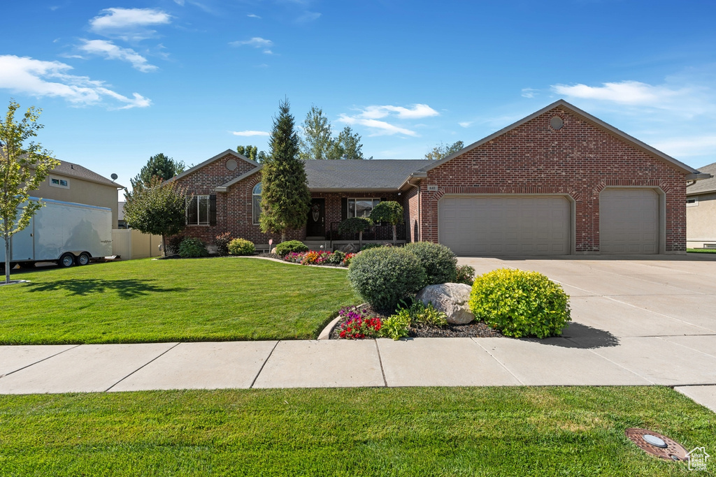 Photo 2 for MLS #2119035 at 641 W 3550 South