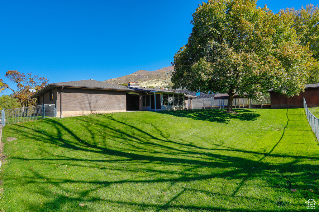 403 E QUAIL RUN RD Farmington, UT 84025