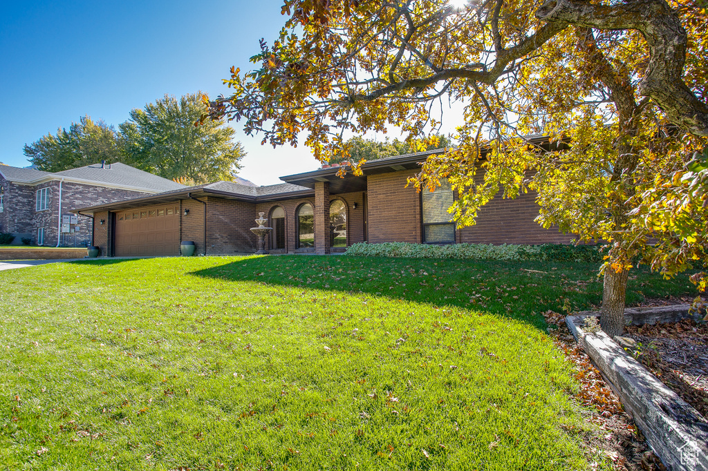 403 E QUAIL RUN RD Farmington, UT 84025