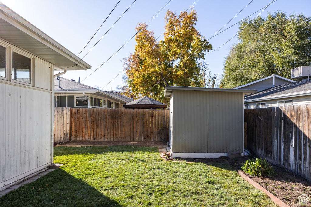 567 E RAMONA AVE Salt Lake City, UT 84105