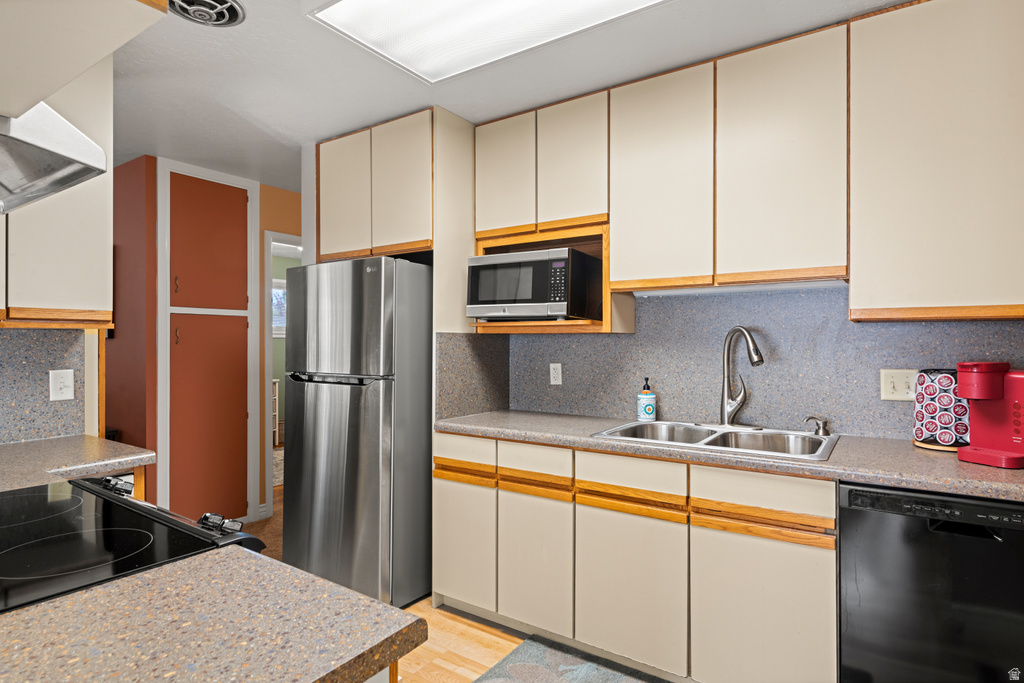 1284 N SONATA ST Salt Lake City, UT 84116