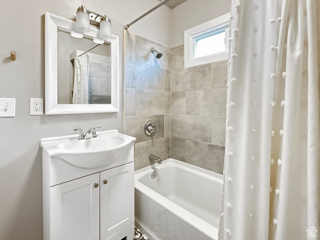 Photo 13 for MLS #2119069 at 1433 23rd St