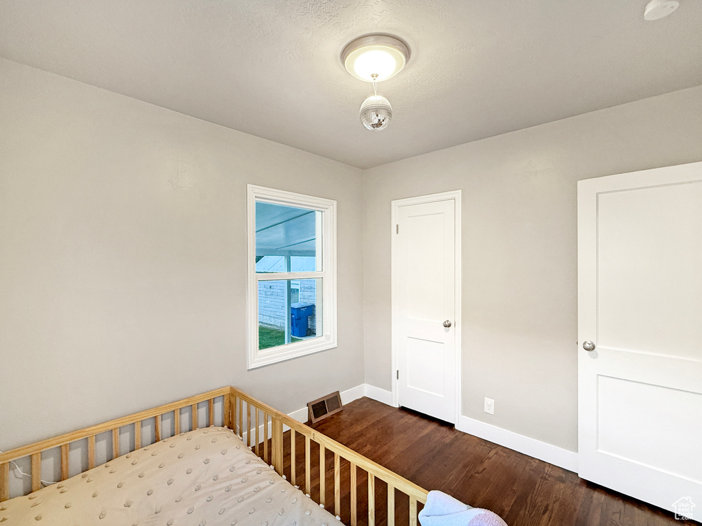 Photo 11 for MLS #2119069 at 1433 23rd St