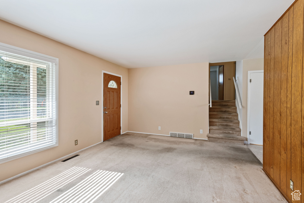Photo 2 for MLS #2119074 at 1395 E Greenfield Ave