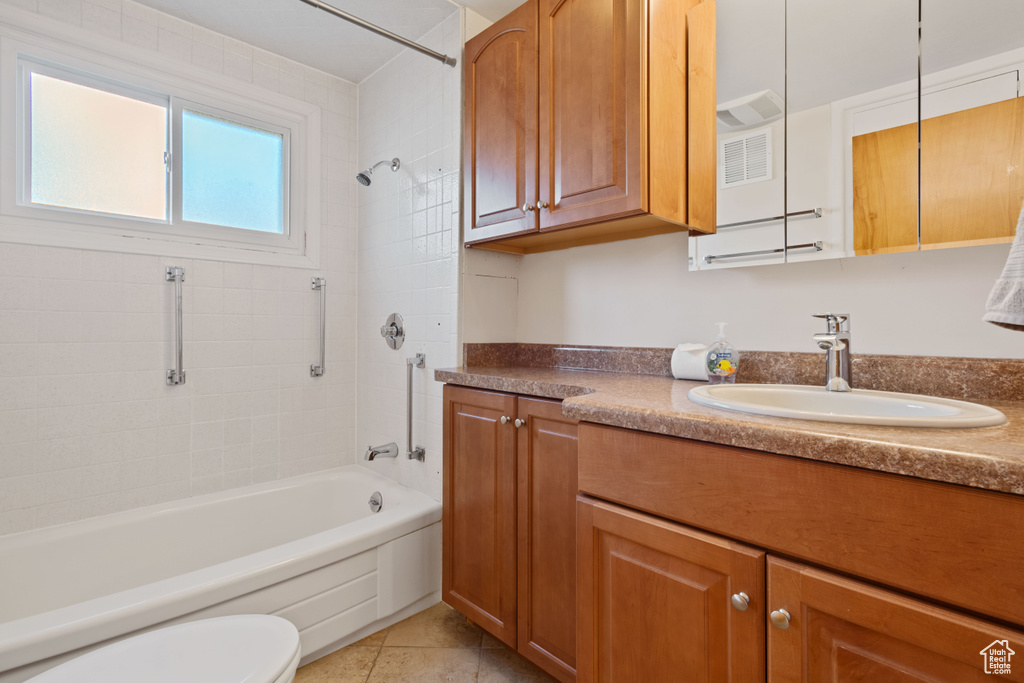 Photo 10 for MLS #2119074 at 1395 E Greenfield Ave