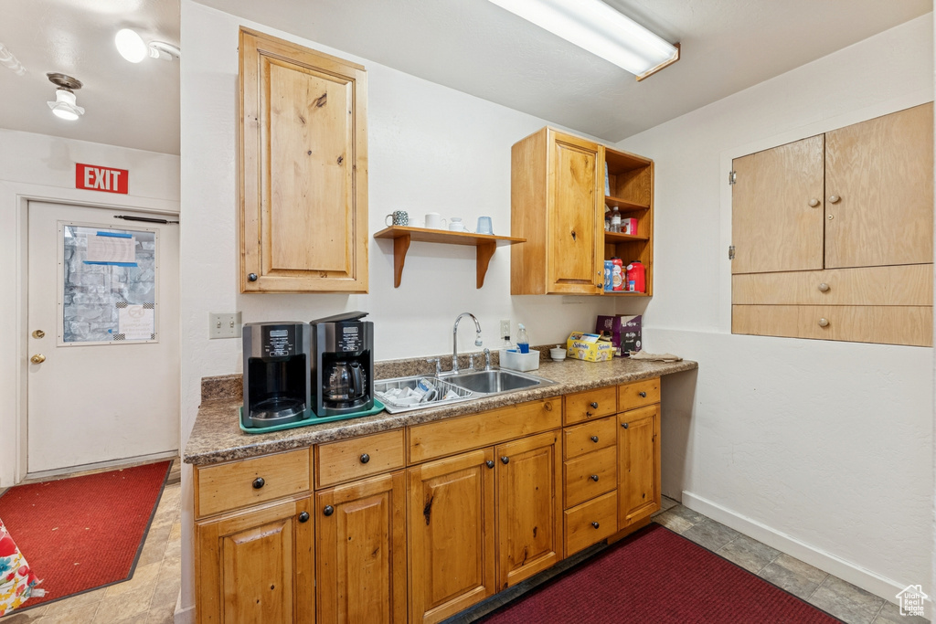 Photo 8 for MLS #2119085 at 525 Park Ave