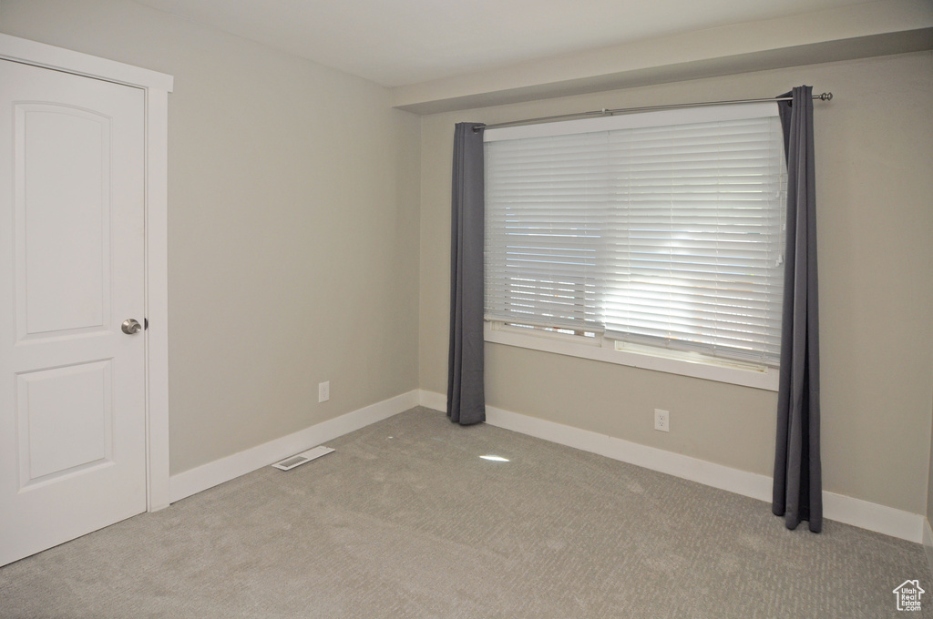 230 S LAKEVIEW DR Clearfield, UT 84015