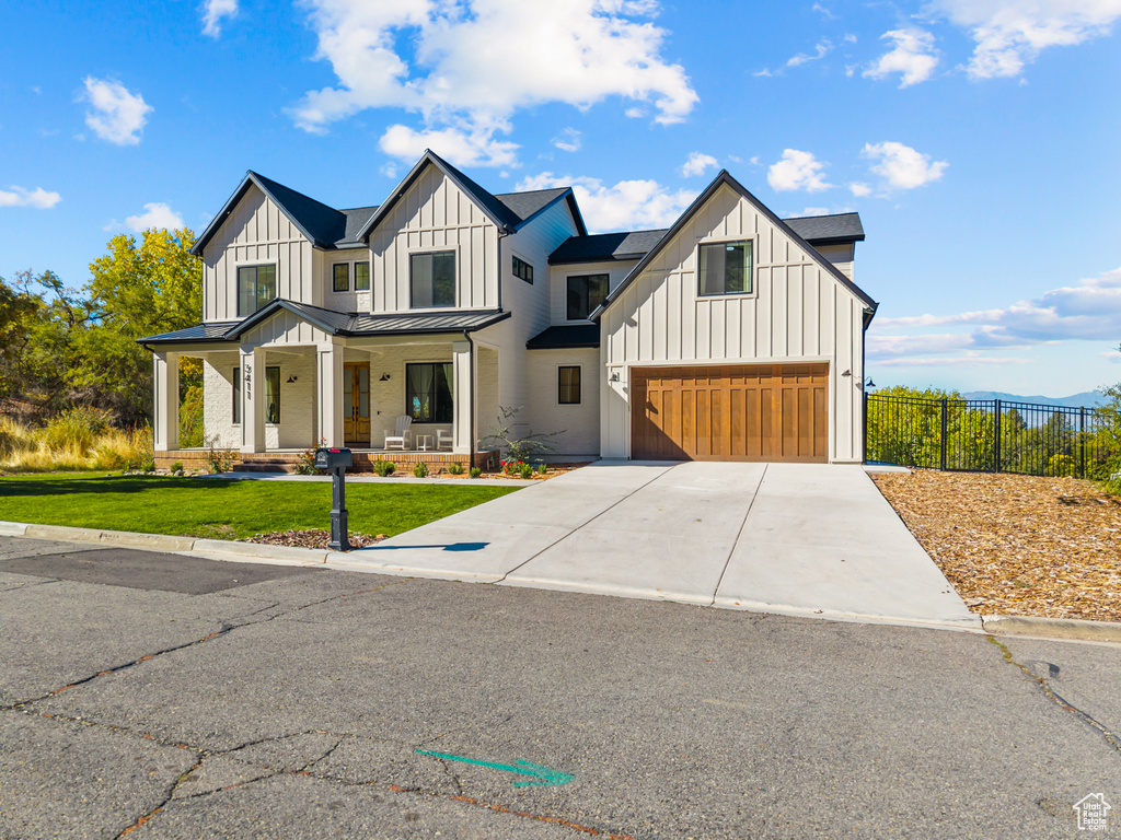 Photo 2 for MLS #2119111 at 3411 N Piute Dr