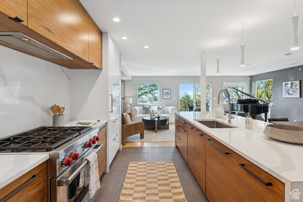 Photo 15 for MLS #2119128 at 719 N Eastcapitol Blvd