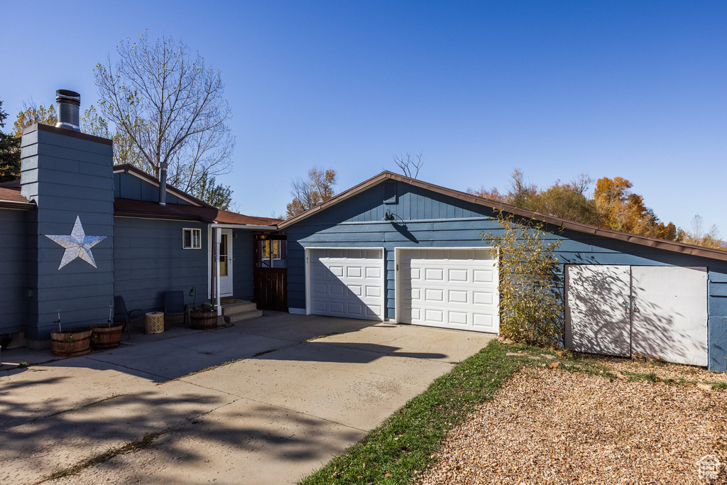 Photo 19 for MLS #2119133 at 385 N Hawthorne Dr
