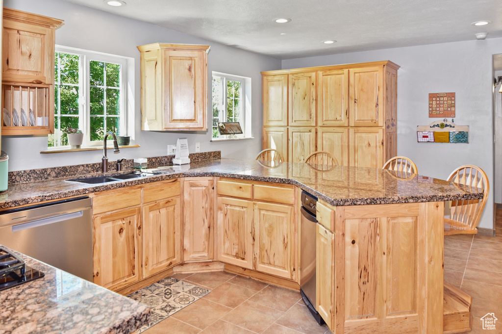 Photo 10 for MLS #2119149 at 2625 E Price