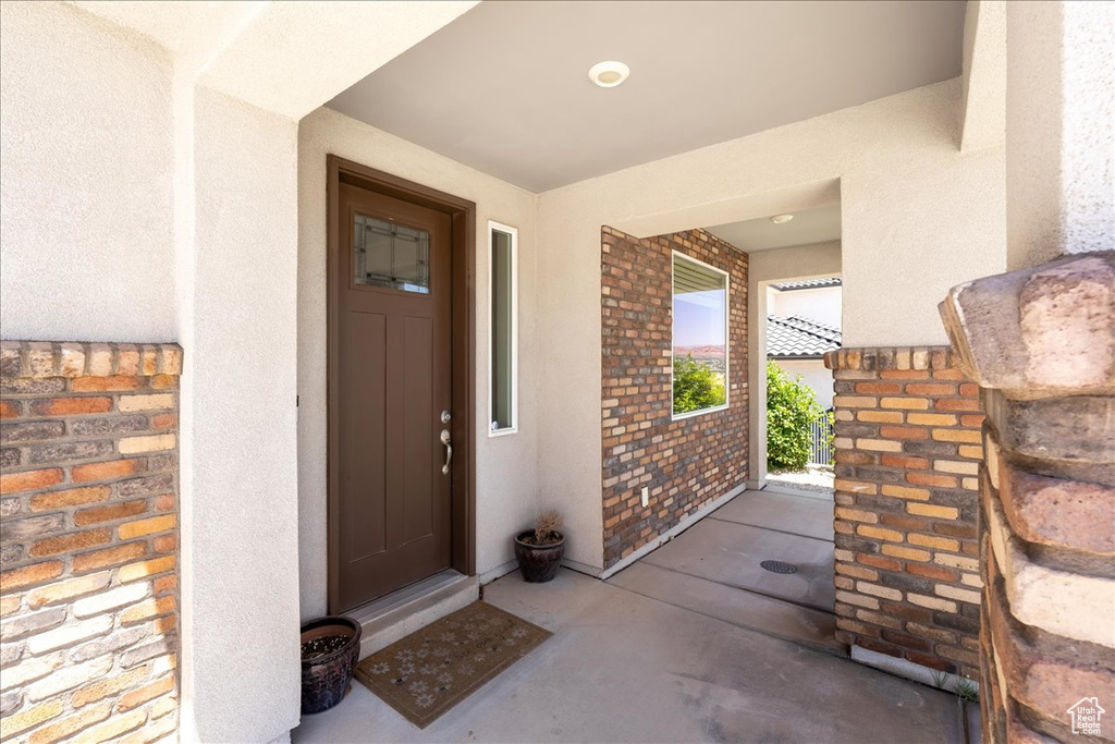 Photo 5 for MLS #2119152 at 402 S Cecita Way