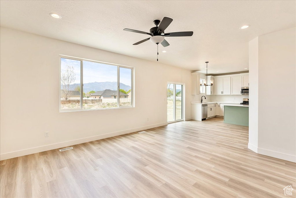 3661 N COLUMBINE WAY #382 Eagle Mountain, UT 84005