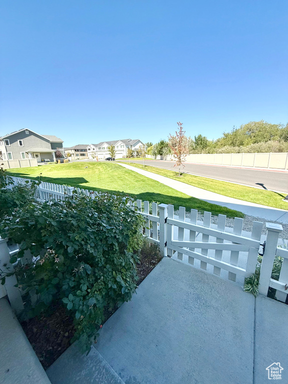 Photo 6 for MLS #2119165 at 1022 W Painted Horse Ln