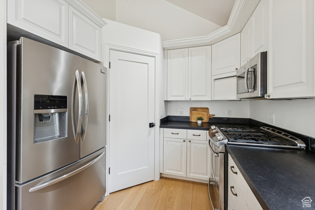 Photo 14 for MLS #2119173 at 1889 E 4500 South