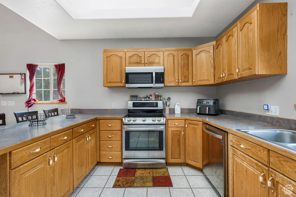 Photo 5 for MLS #2119176 at 590 S 600 West