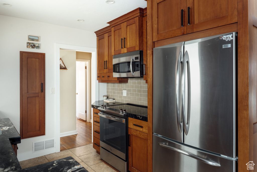 Photo 9 for MLS #2119187 at 2214 S 1800 East