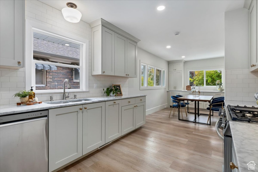 Photo 10 for MLS #2119194 at 855 E Belmont Ave