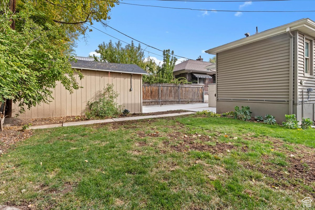 Photo 27 for MLS #2119194 at 855 E Belmont Ave
