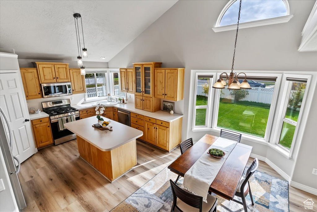 Photo 12 for MLS #2119196 at 9 W 2150 North
