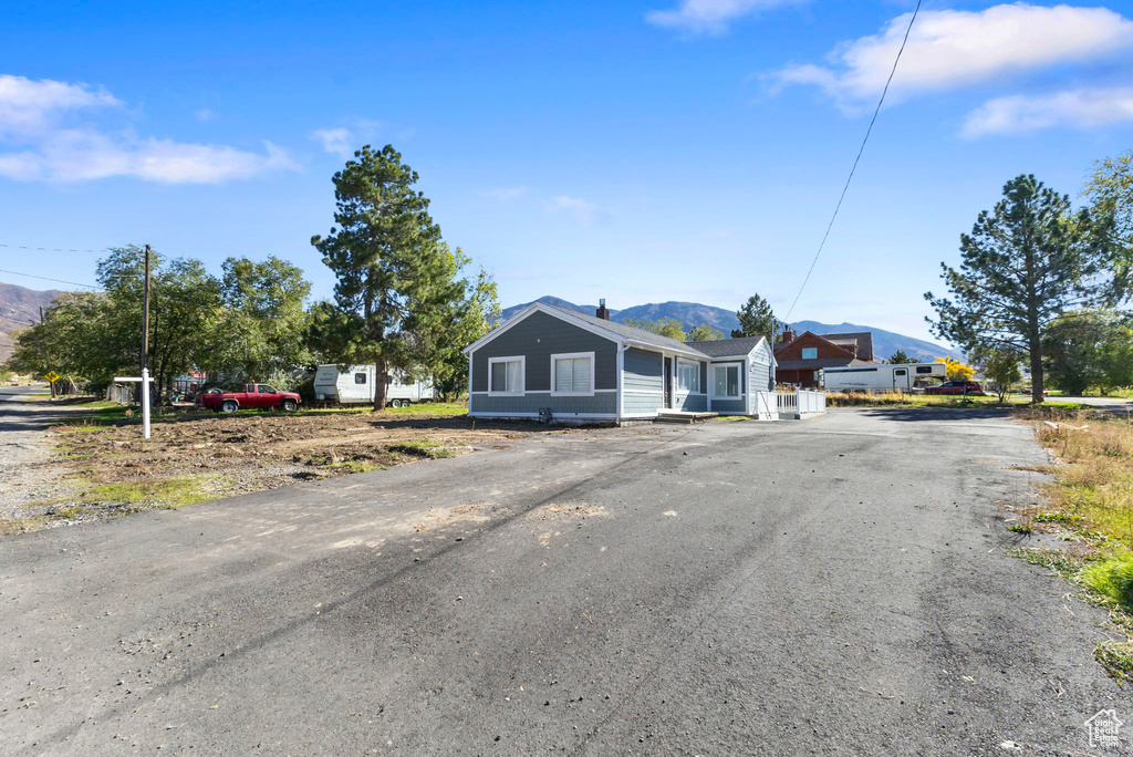 Photo 3 for MLS #2119205 at 1938 N Walker Rd