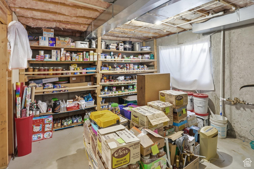 324 E 1325 N Layton, UT 84041