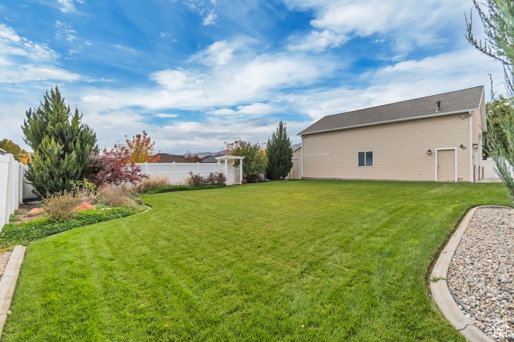 Photo 4 for MLS #2119217 at 5233 W Autumn Creek Dr