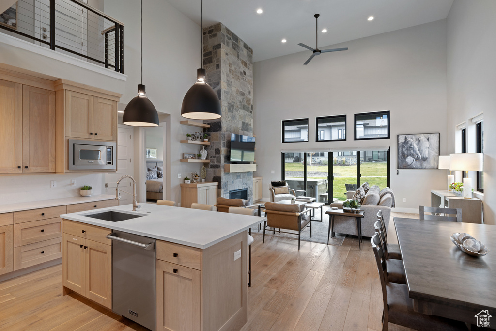 Photo 6 for MLS #2119224 at 991 Eland Cir #90