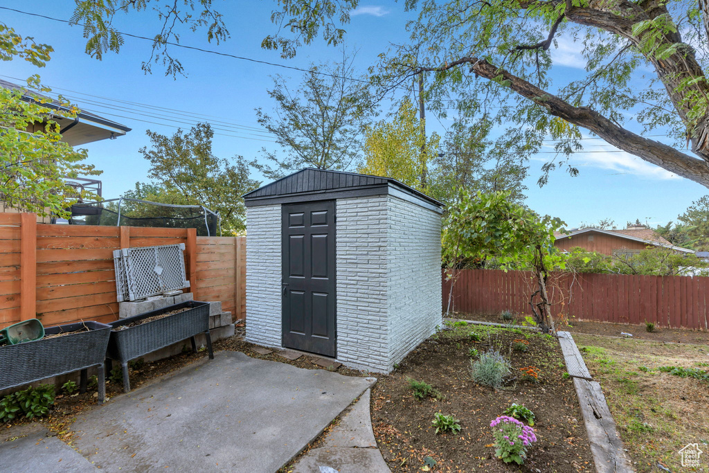 Photo 35 for MLS #2119240 at 1175 N Locust Ln