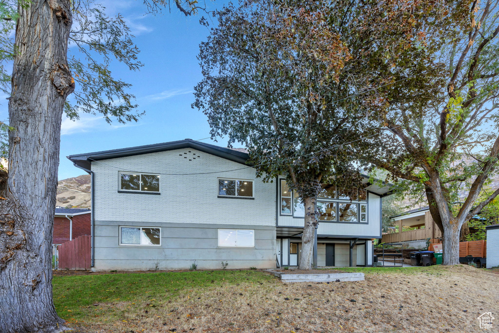 Photo 38 for MLS #2119240 at 1175 N Locust Ln